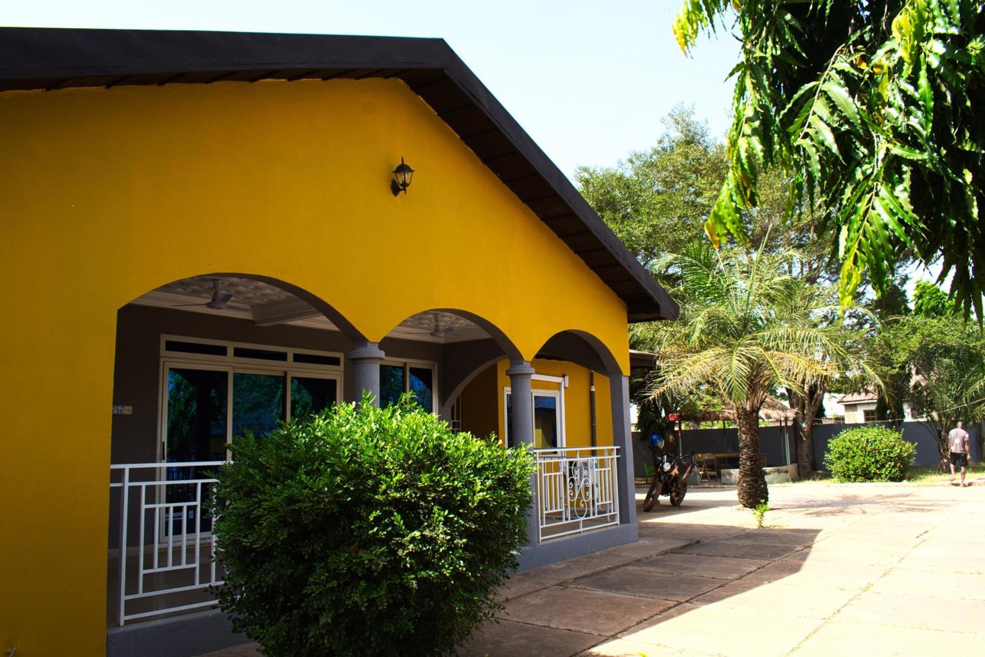 Tree House Hostel ทามาลี ภายนอก รูปภาพ
